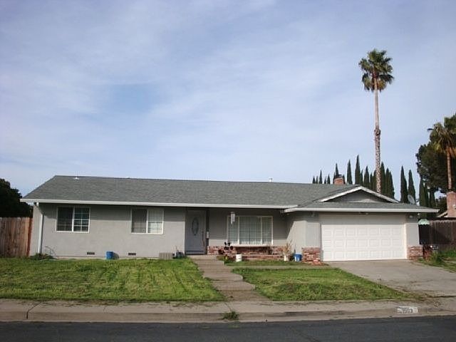 2nd image of 1503 Limewood Pl