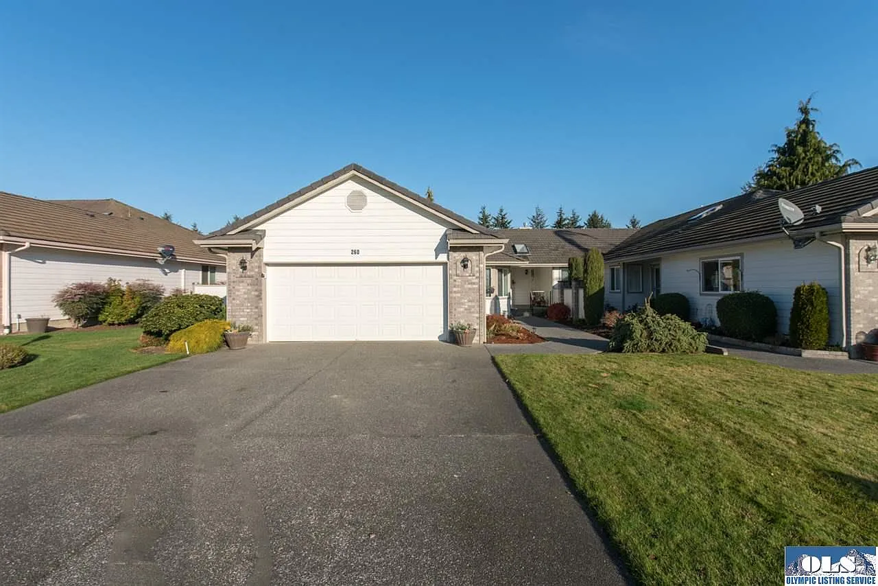 260 Blakely Blvd photo 1