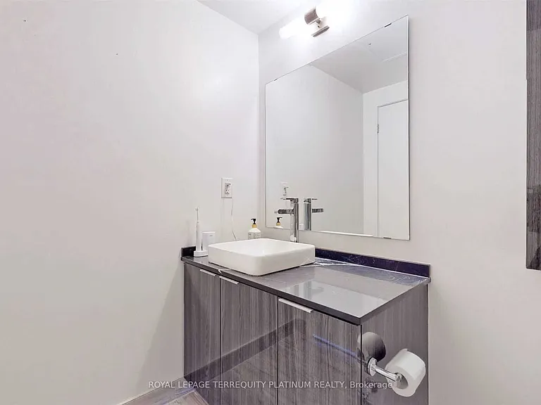 11 Wellesley St W #6005 — Photo 22