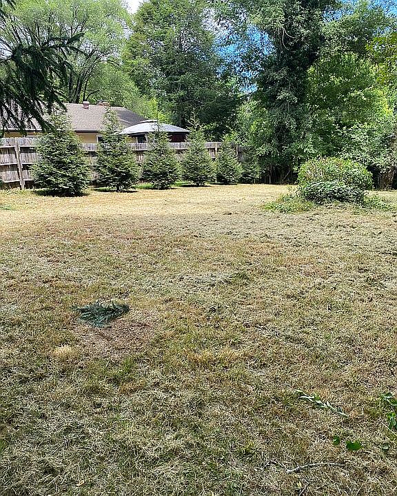 1st image of 158 Aurora Dr