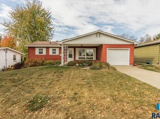 2621 S West Ave, Sioux Falls, SD 57105
