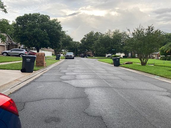 5th image of 10307 Ashley Oaks Dr