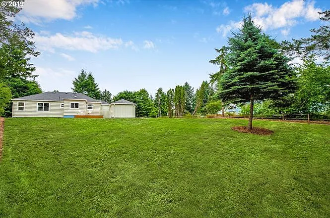 5810 SE Flavel Dr — Photo 17