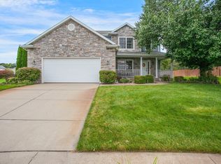 13657 Hearthwood Ct, Granger, IN 46530
