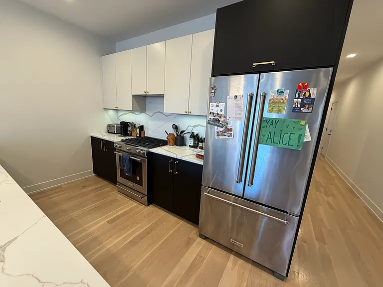 1238 N Bosworth Ave #201 — Photo 8