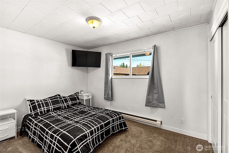 5th image of 902 Waverly Court