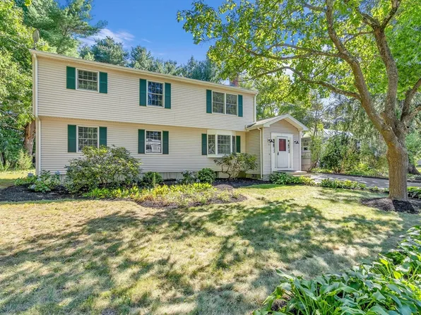 35 Arrowhead Rd, Concord, MA 01742