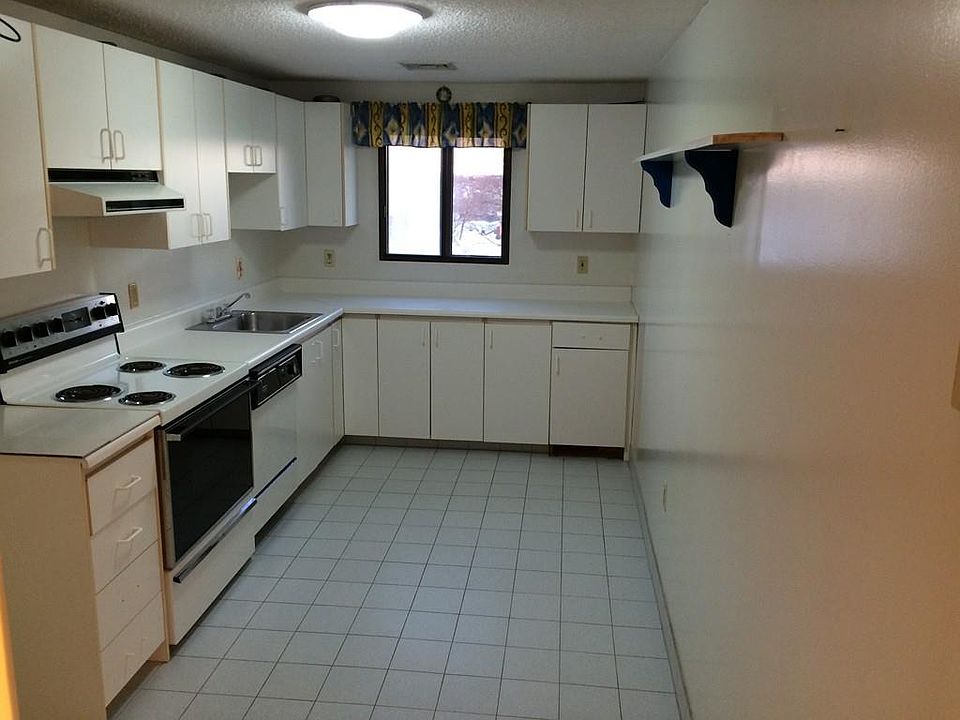 1st image of 500 Salem St APT 605