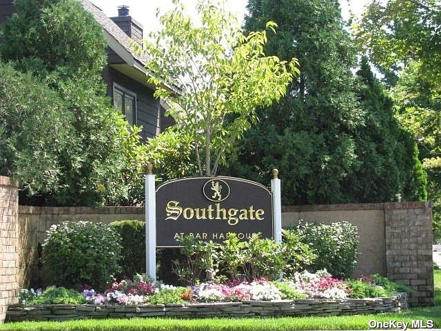 1st image of 69 Southgate Cir
