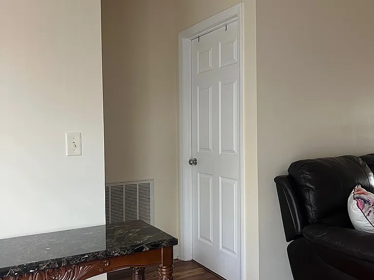 122 Erica Dr — Photo 8