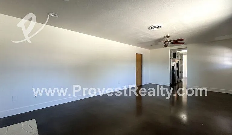 18370 Danbury Ave — Photo 12