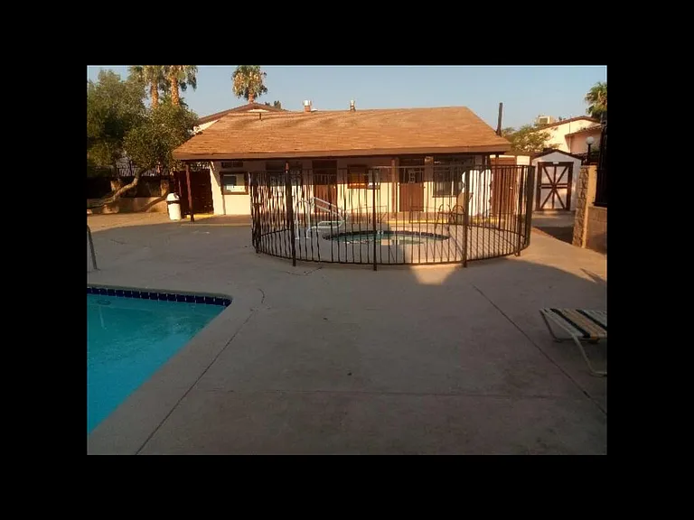 4338 Caliente St #12 — Photo 8