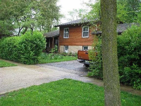 2nd image of 302 Westmoreland Dr