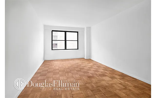 Sold by Douglas Elliman | media 18