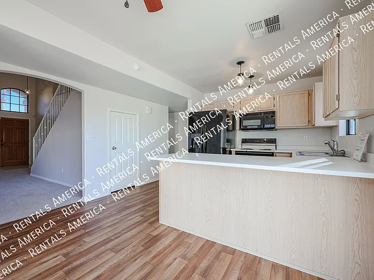 1902 N Barkley #7 — Photo 9