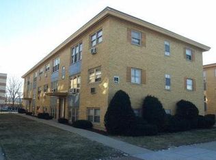 9215 S Cottage Grove Ave APT 2W, Chicago, IL 60619