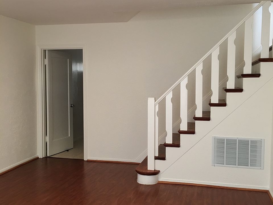 1st image of 2214 25th Ave