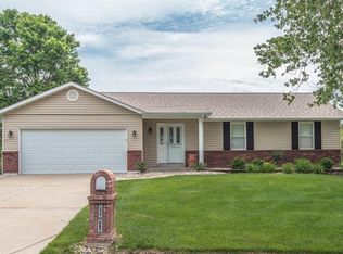 11 Palomar Dr, Saint Peters, MO 63376