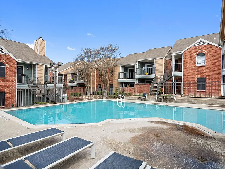 502 W Longspur Blvd — Photo 34