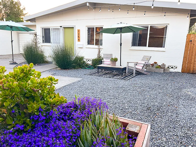 1254 Martha Way — Photo 3