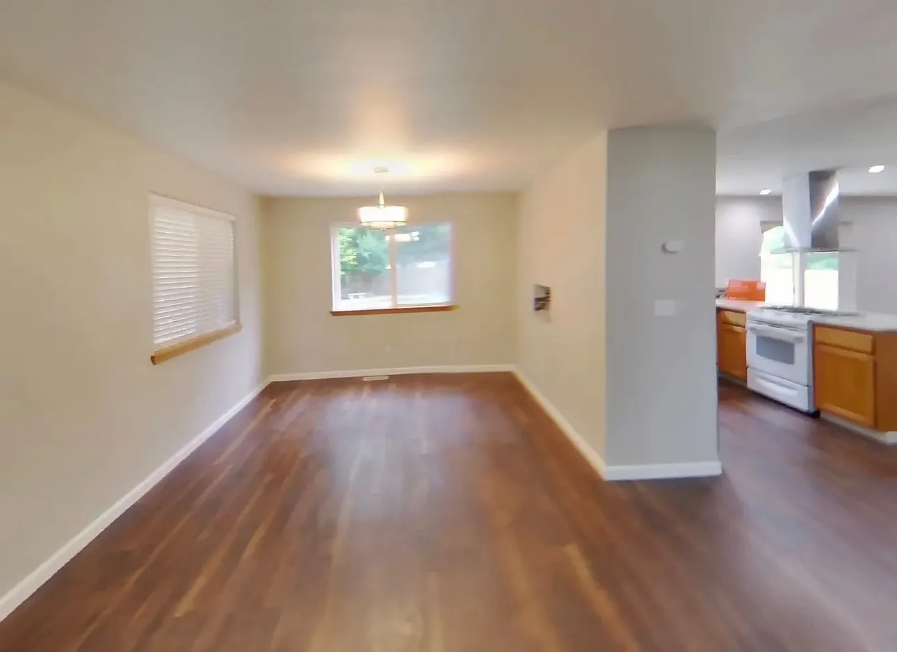 3 bed, 2337 sqft, $2,240 — Photo 1