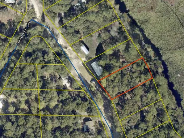 22 Cherokee Cir, Defuniak Springs, FL 32433