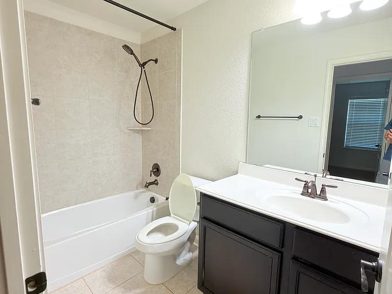433 Winchester Dr — Photo 11