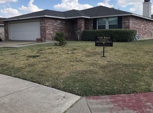 3925 Country Ln, Fort Worth, TX 76123