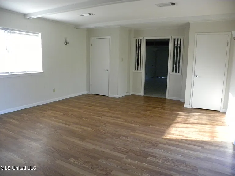 2507 Parkway Rd — Photo 16