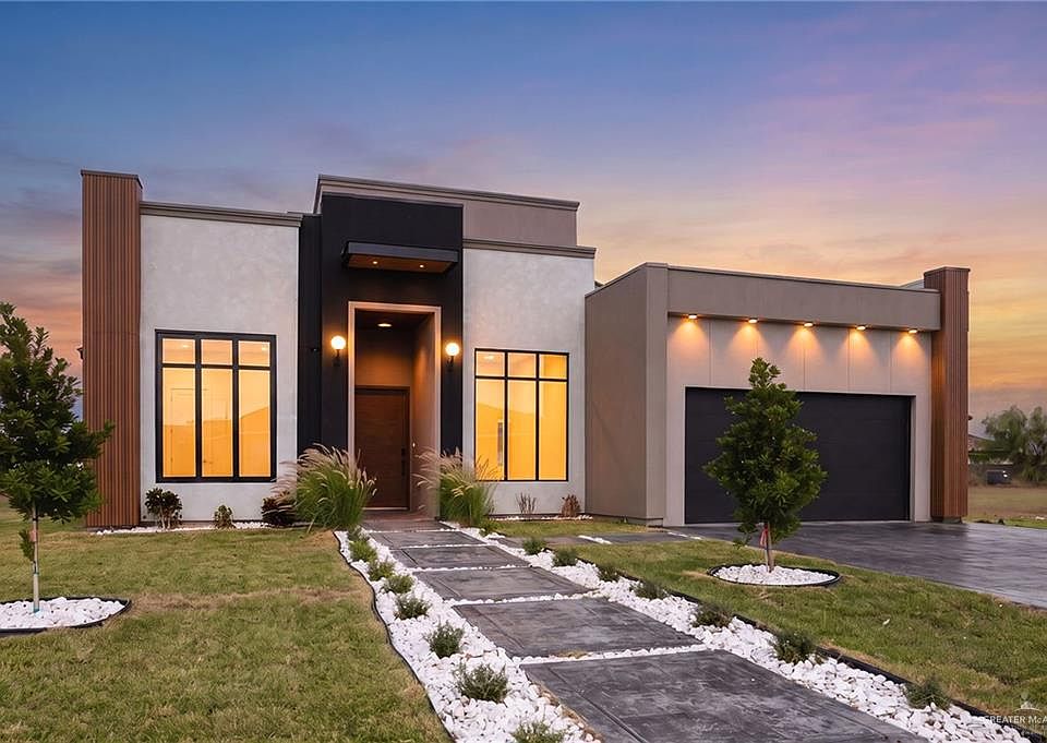 1st image of 1402 Tierra Encantada