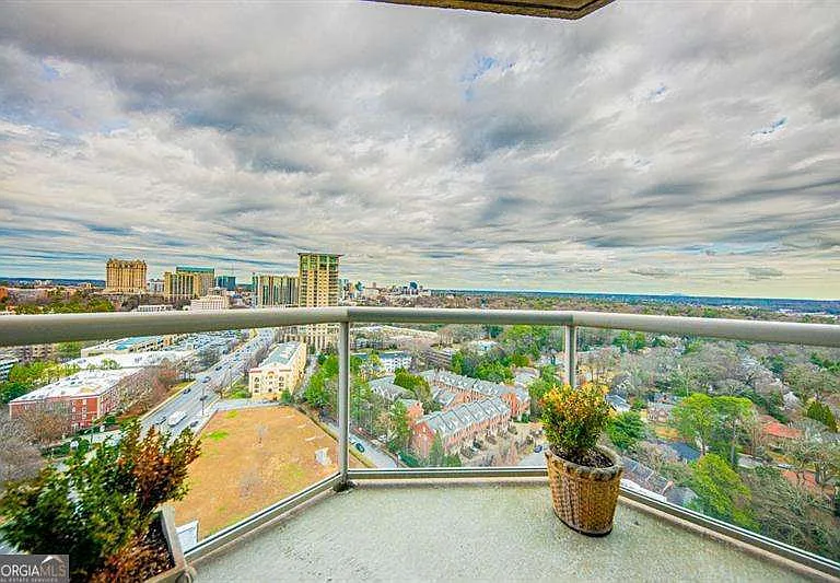2795 Peachtree Rd NE #1909 — Photo 39