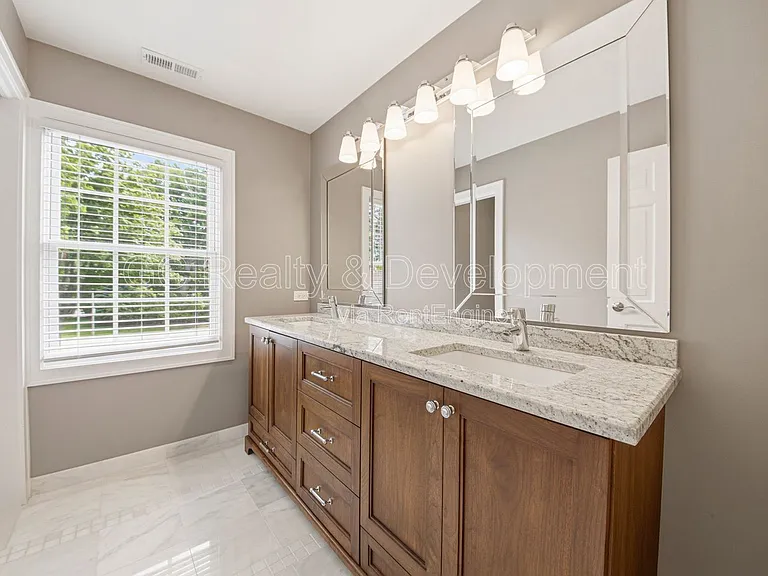 276 S Kenilworth Ave — Photo 23