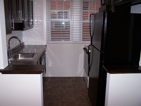 4th image of 5838 Nottingham Ave #9bc2ebc03