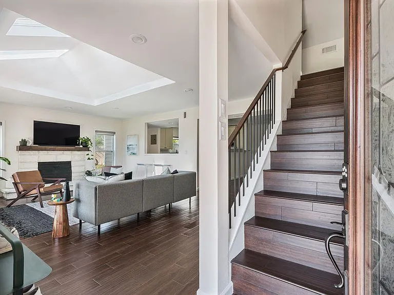 14276 FM 2769 — Photo 18
