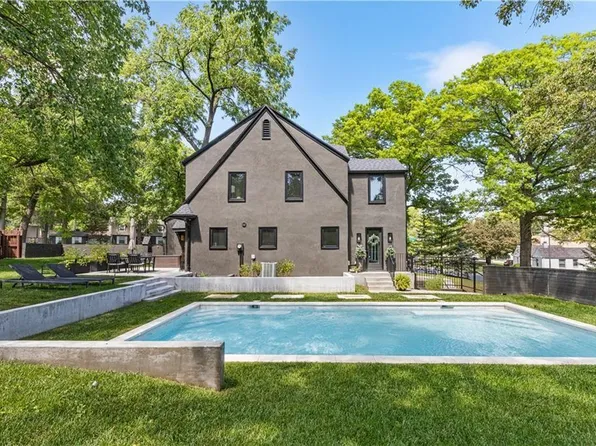 5500 Mission Rd, Fairway, KS 66205