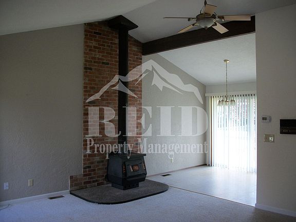 4th image of 83 NW Nichols Ave