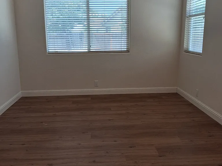 10117 Lambeau Ct — Photo 9