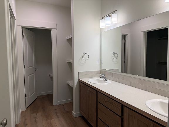 5th image of 3831 Stonecap St