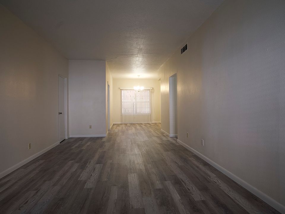 1st image of 1509 Montana Ave #14