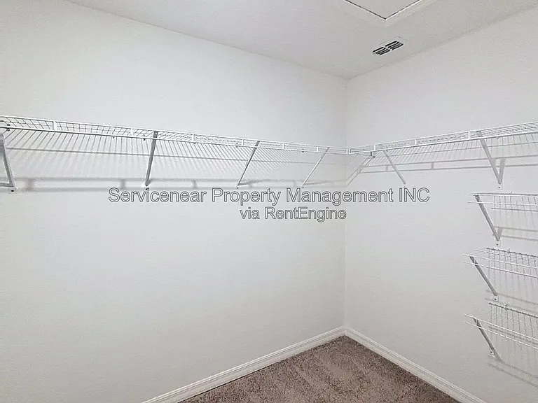 9528 Pembrooke Pines Dr — Photo 12