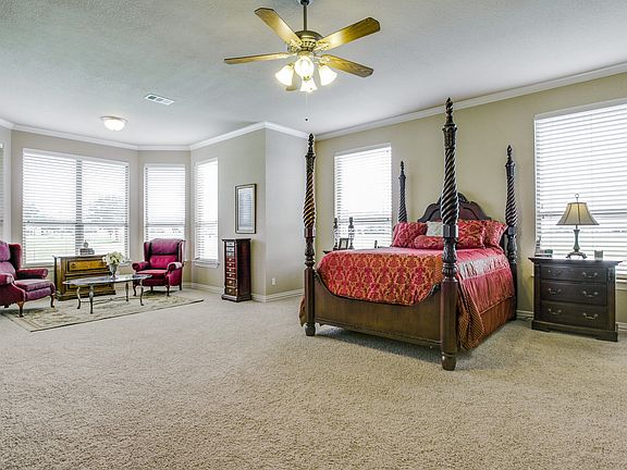 3rd image of 2020 Molton Ct