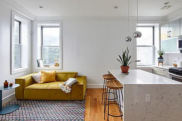 Rented by Nolita Group