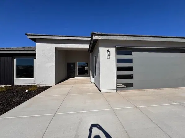 712 E 12th Pl, Somerton, AZ 85350