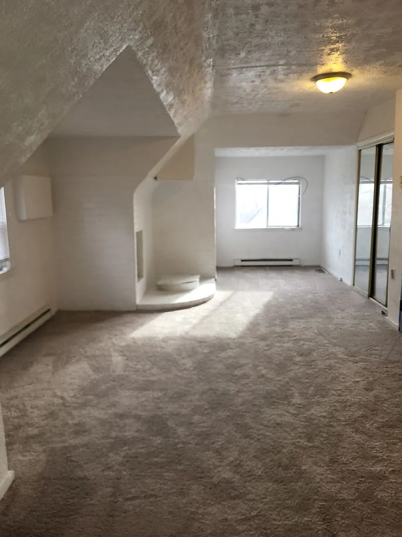 7543 Melrose Street — Photo 3
