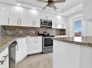 2731 NE 14th Street Cswy APT 426, Pompano Beach, FL 33062