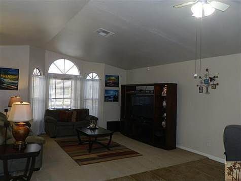 Great Room for Family Gatherings!