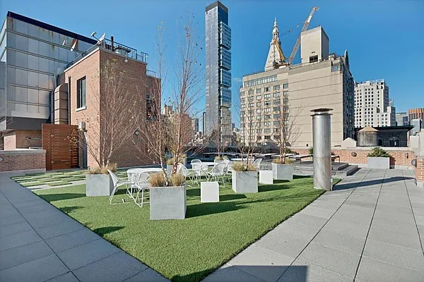 Rented by Corcoran | media 15