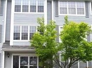 704 Meadow Ct, Helmetta, NJ 08828