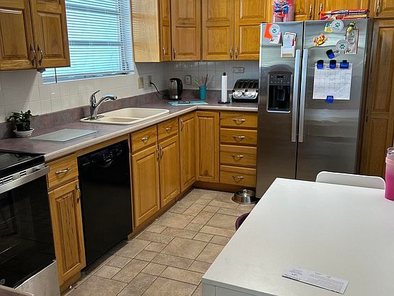 3rd image of 2201 S Peninsula Dr