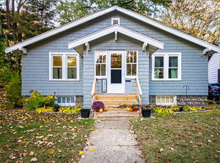 1214 Wolcott Ave, Saint Joseph, MI 49085